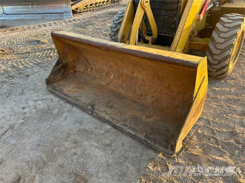 CAT 416F2 لوادر ذات جرافات عكسية