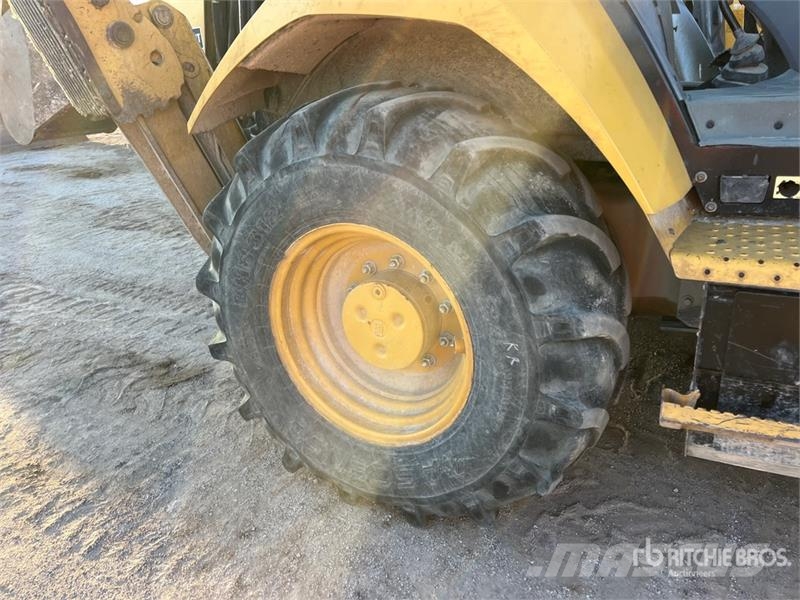CAT 416F2 لوادر ذات جرافات عكسية