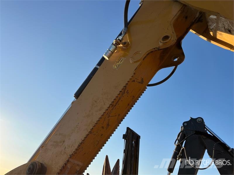 CAT 416F2 لوادر ذات جرافات عكسية