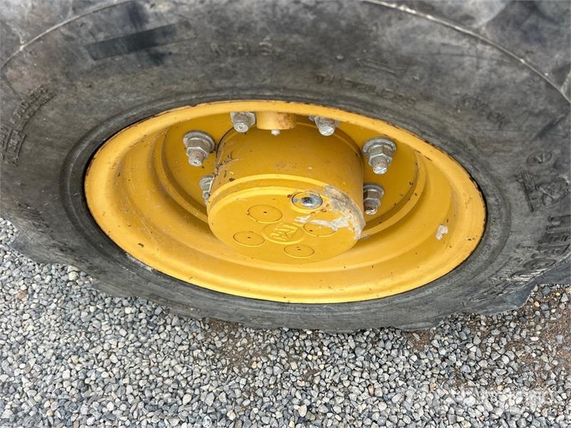 CAT 416F2 Kotrórakodók