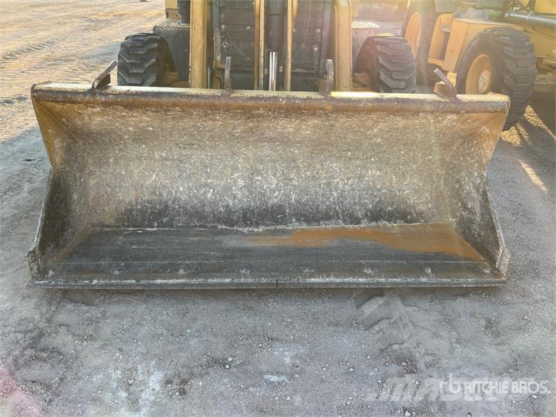 CAT 416F2 لوادر ذات جرافات عكسية