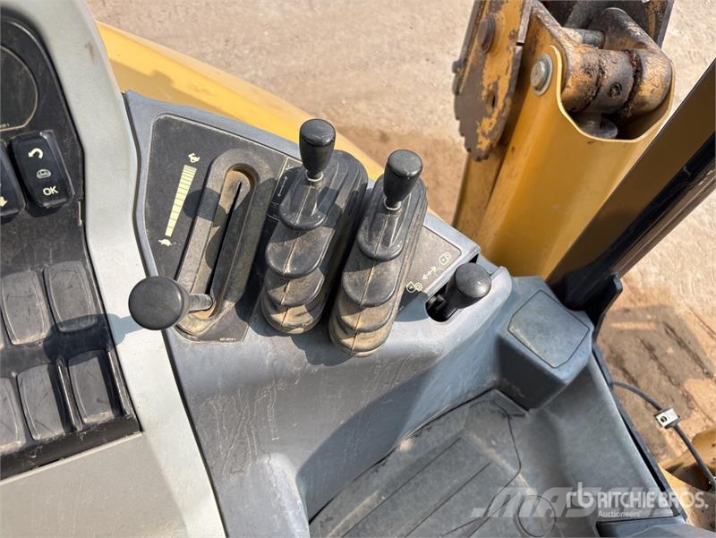 CAT 416F2 Εκσκαφείς Φορτωτές τύπου JCB