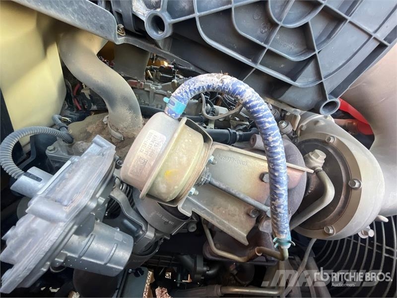 CAT 416F2 لوادر ذات جرافات عكسية