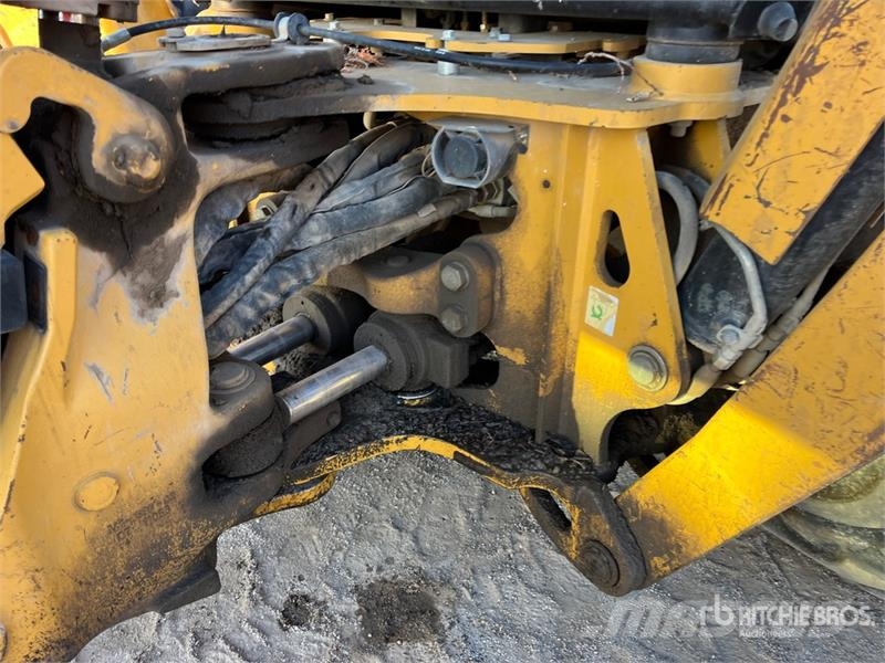 CAT 416F2 لوادر ذات جرافات عكسية