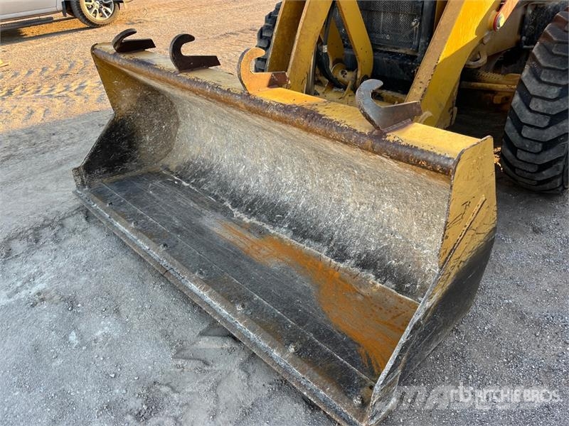 CAT 416F2 لوادر ذات جرافات عكسية