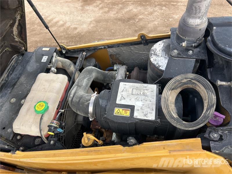 CAT 420E Backhoe loaders