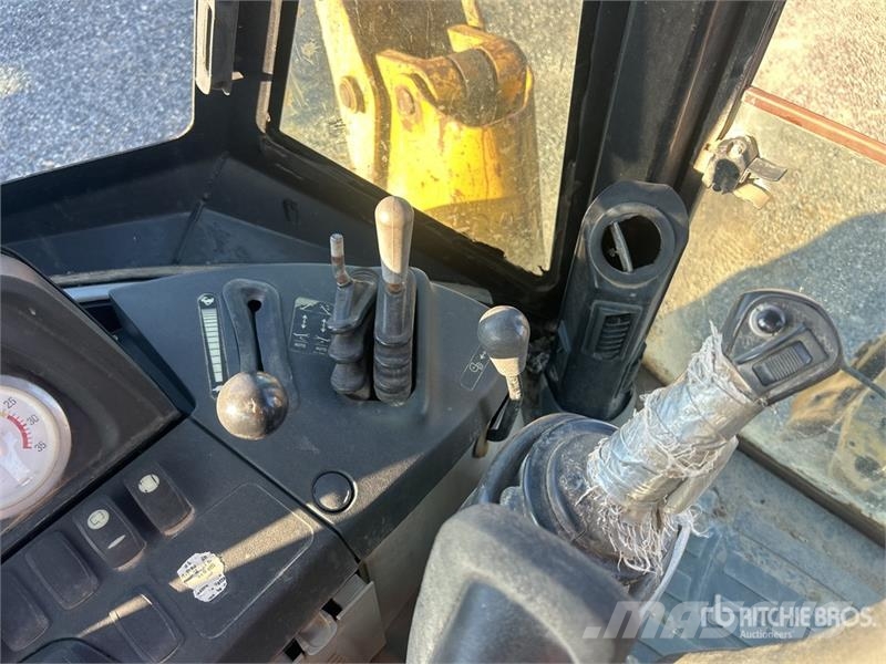 CAT 420E IT 反鏟裝載機