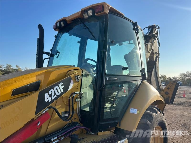 CAT 420F Kotrórakodók