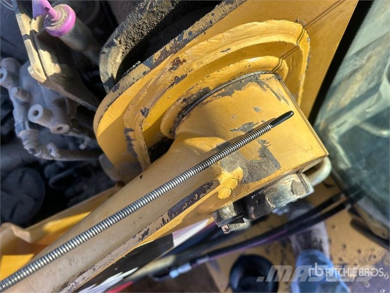 CAT 420F Kotrórakodók