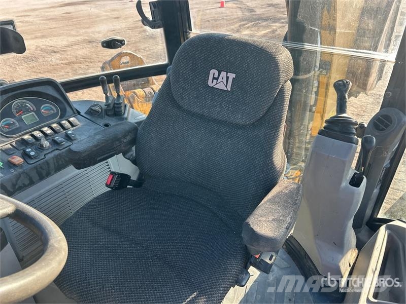 CAT 420F Kotrórakodók