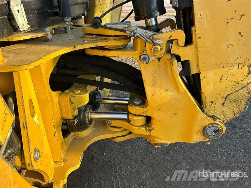 CAT 420F IT 4x4 Backhoe Loader Kotrórakodók