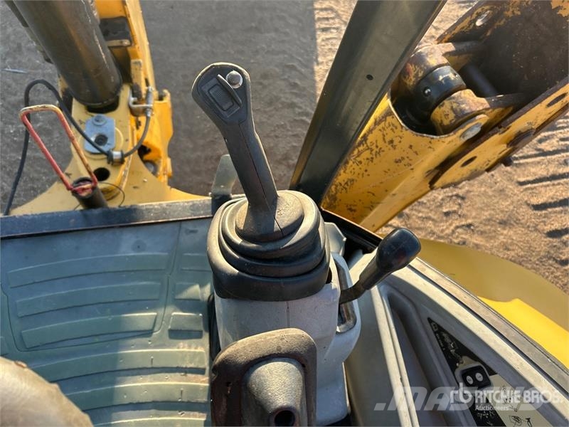 CAT 420F IT 4x4 Backhoe Loader Kotrórakodók