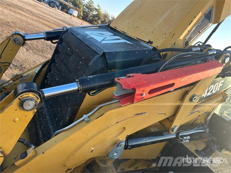 CAT 420F IT 4x4 Backhoe Loader Kotrórakodók