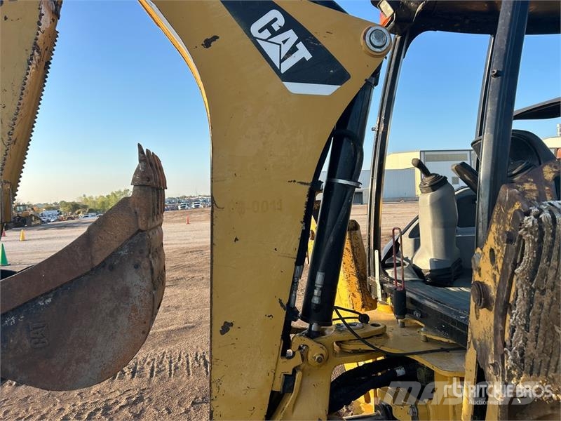 CAT 420F IT 4x4 Backhoe Loader Kotrórakodók