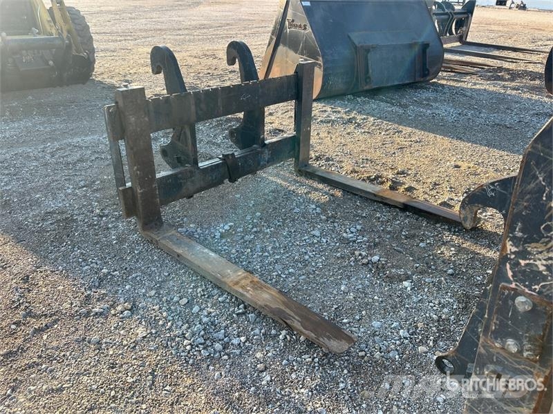 CAT 420F IT 4x4 Backhoe Loader Kotrórakodók