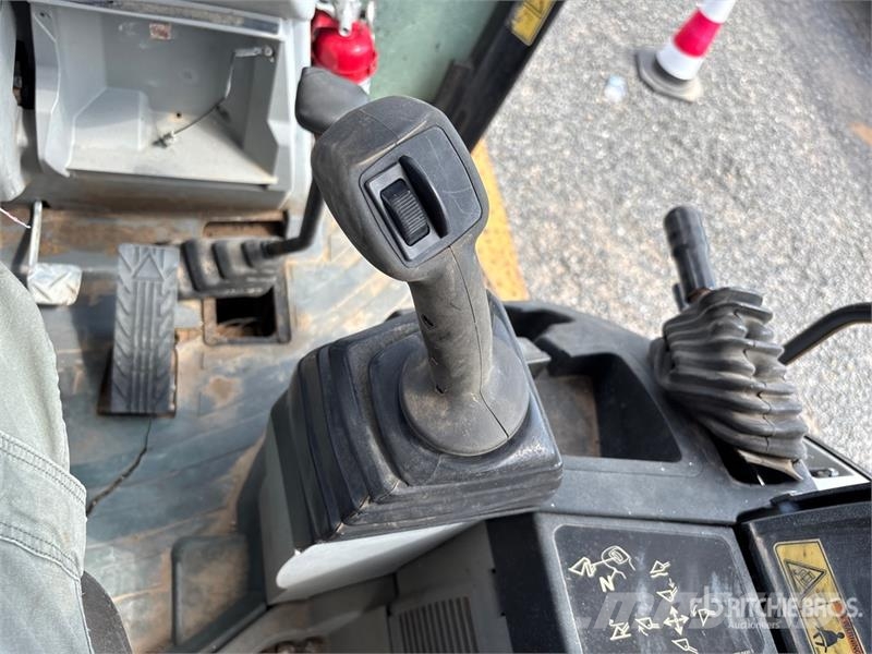 CAT 420F IT 4x4 Backhoe Loader Backhoe