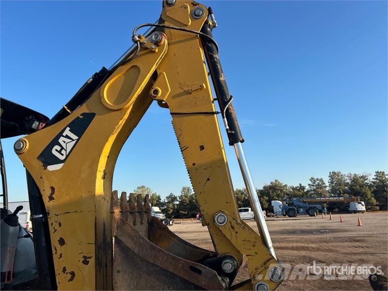 CAT 420F IT 4x4 Backhoe Loader Kotrórakodók