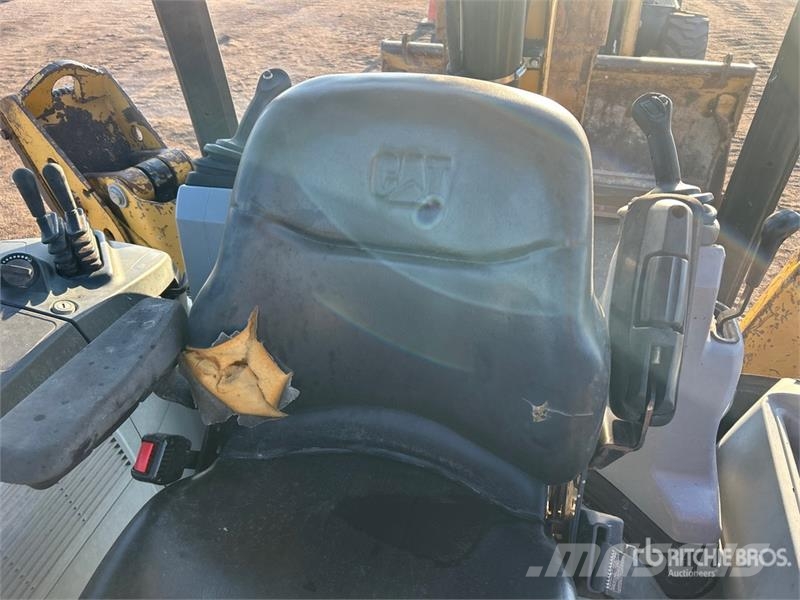 CAT 420F IT 4x4 Backhoe Loader Kotrórakodók