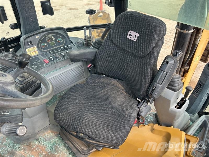 CAT 420FIT 4x4 Backhoe Loader Rendegravere