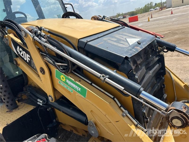CAT 420FIT 4x4 Backhoe Loader Rendegravere