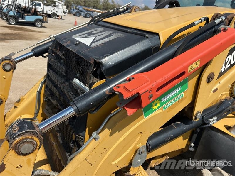 CAT 420FIT 4x4 Backhoe Loader Rendegravere