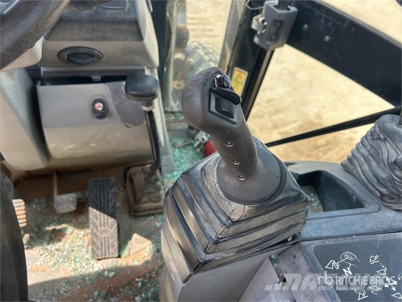 CAT 420FIT 4x4 Backhoe Loader Rendegravere