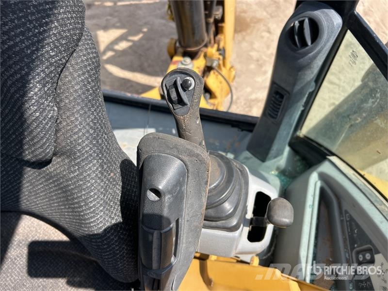 CAT 420FIT 4x4 Backhoe Loader Rendegravere