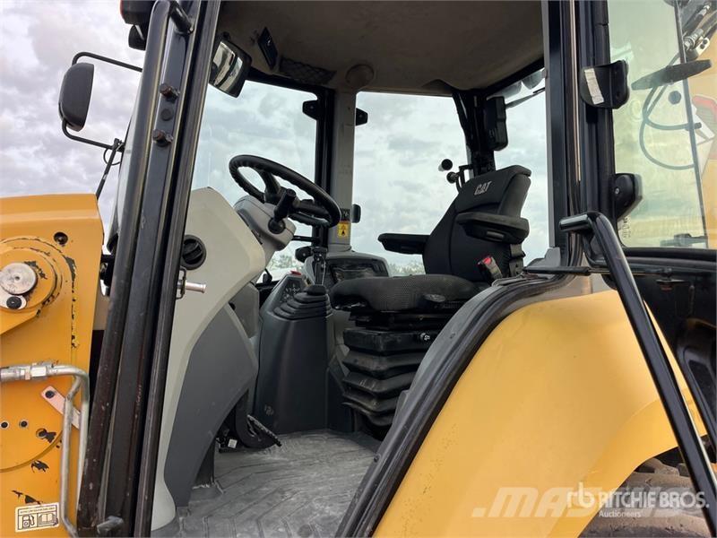 CAT 430 Retroescavadeiras