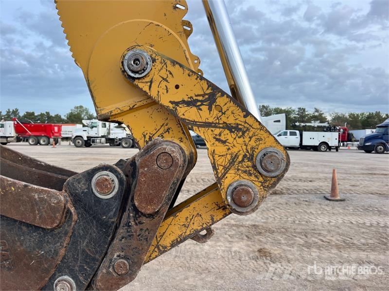 CAT 430 Retroescavadeiras