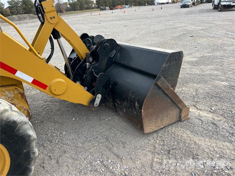 CAT 430 Retroescavadeiras