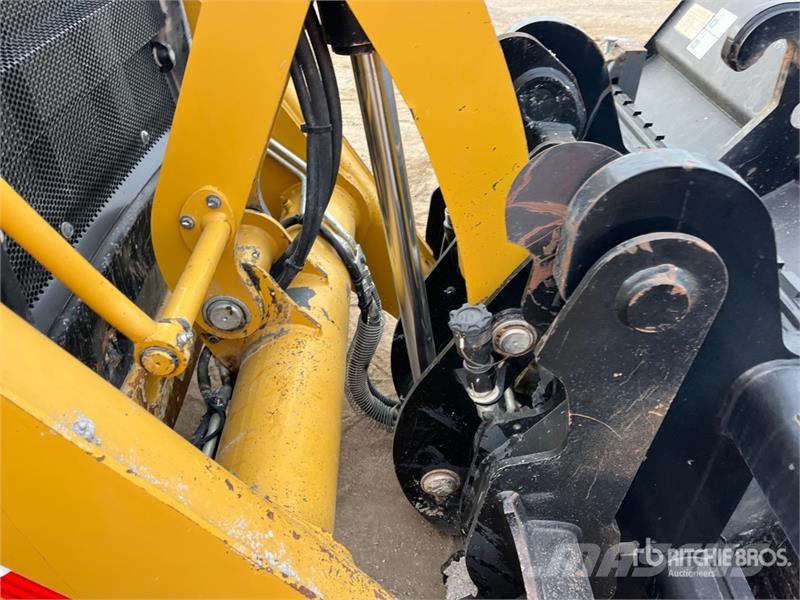 CAT 430 Retroescavadeiras