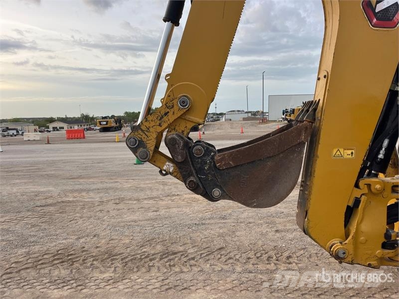 CAT 430 Retroescavadeiras