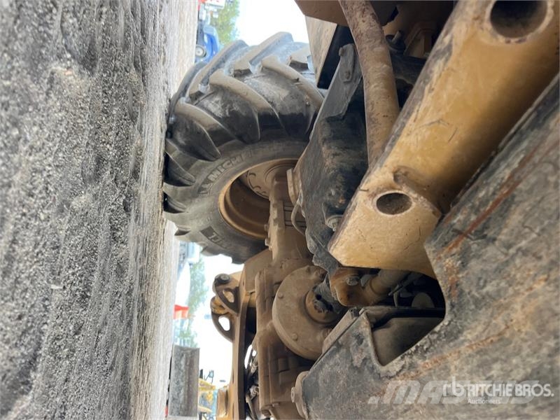 CAT 430 Retroescavadeiras