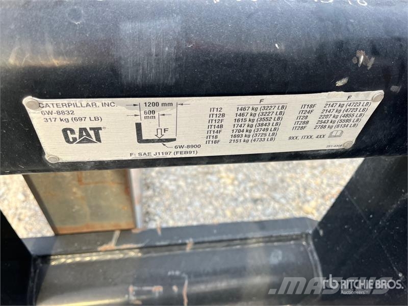 CAT 430 Retroescavadeiras