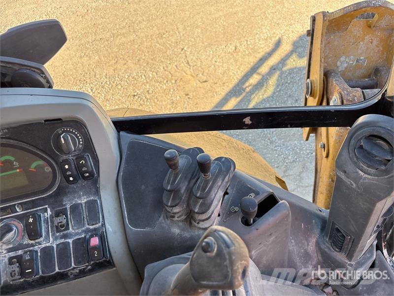 CAT 430F2IT 4x4 Backhoe Loader (Inoperable) TLB's