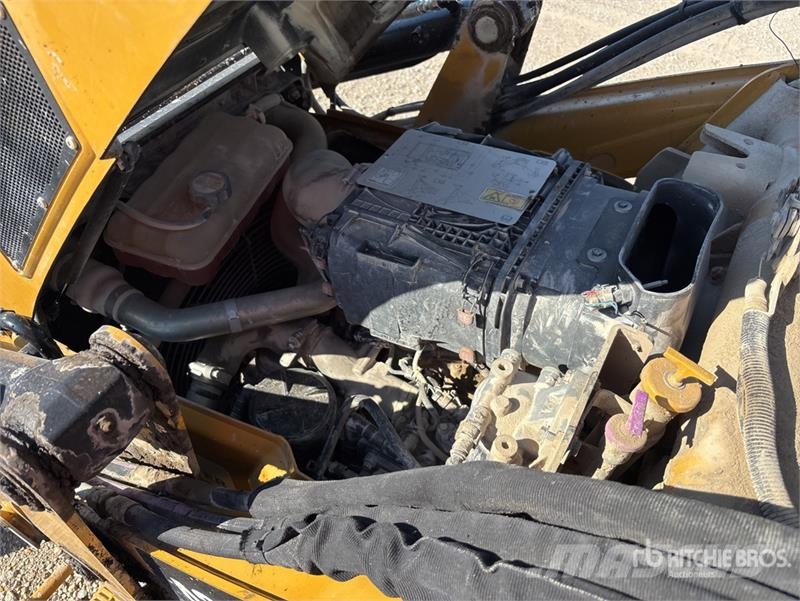CAT 430F2IT 4x4 Backhoe Loader (Inoperable) TLB's