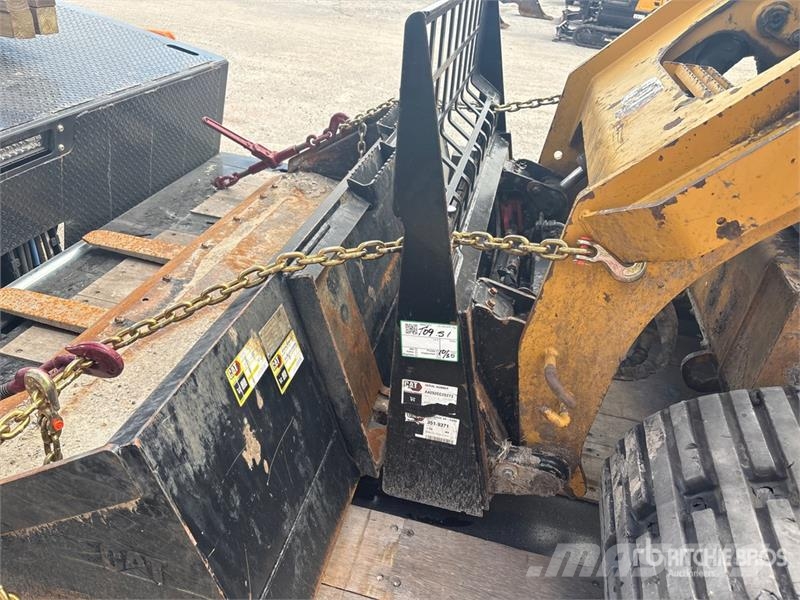 CAT 48 in Skid Steer Forks Horquillas