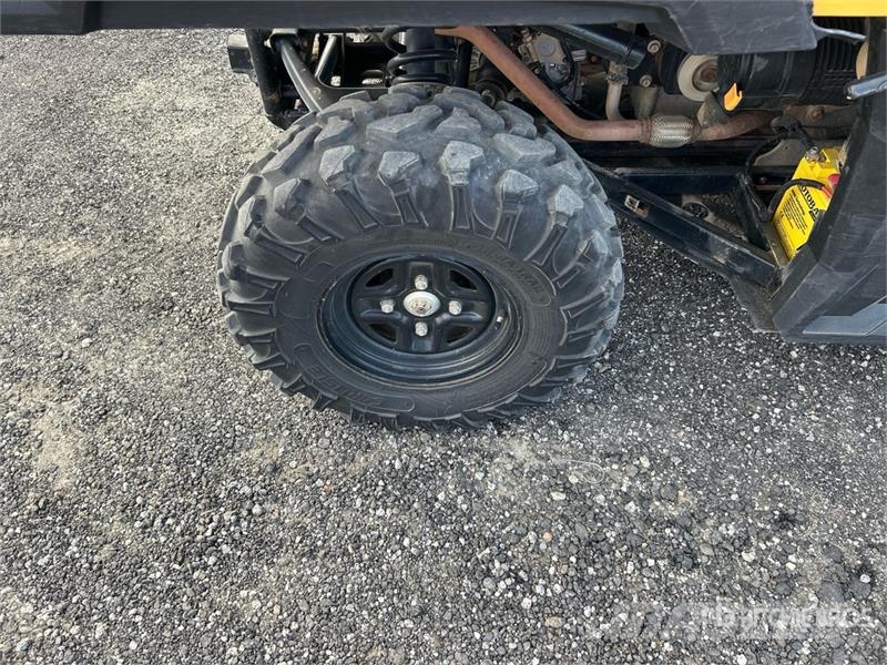 CAT 4x4 Utility Vehicle ماكينات منفعة عامة