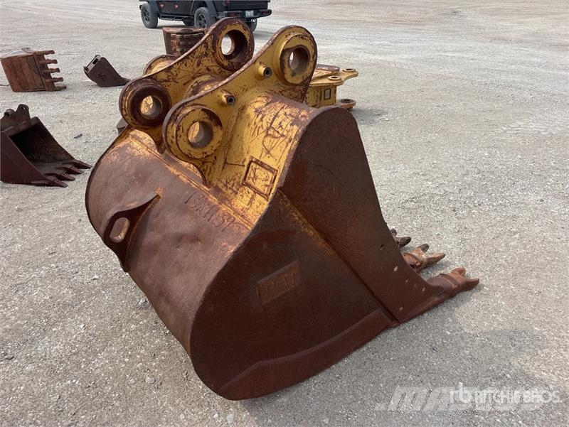 CAT 54 in Digging Excavator Bucket دلاء
