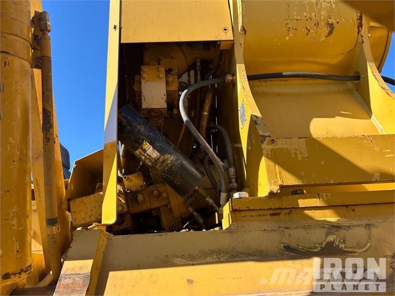 CAT 583T Bulldozers assentadores de tubos