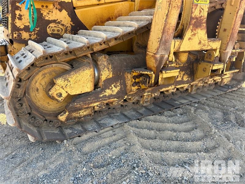 CAT 583T Csőfektető dózerek