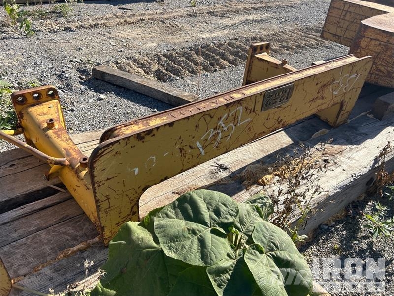 CAT 583T Csőfektető dózerek
