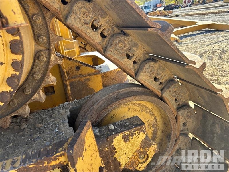 CAT 583T Csőfektető dózerek