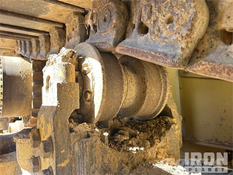 CAT 583T Csőfektető dózerek