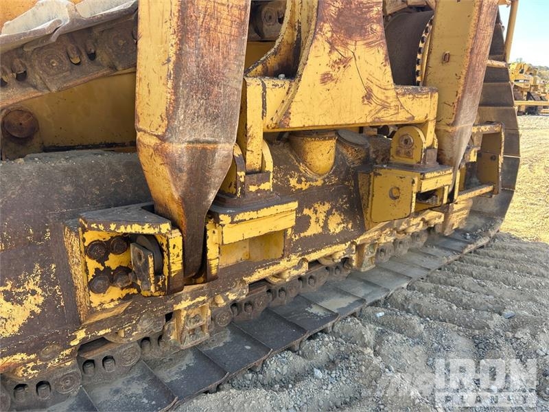 CAT 583T Csőfektető dózerek