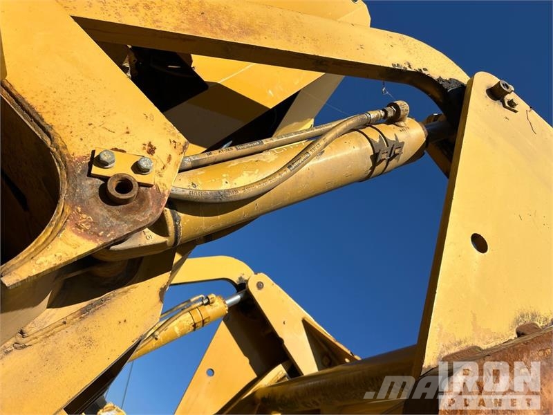 CAT 583T Bulldozers assentadores de tubos