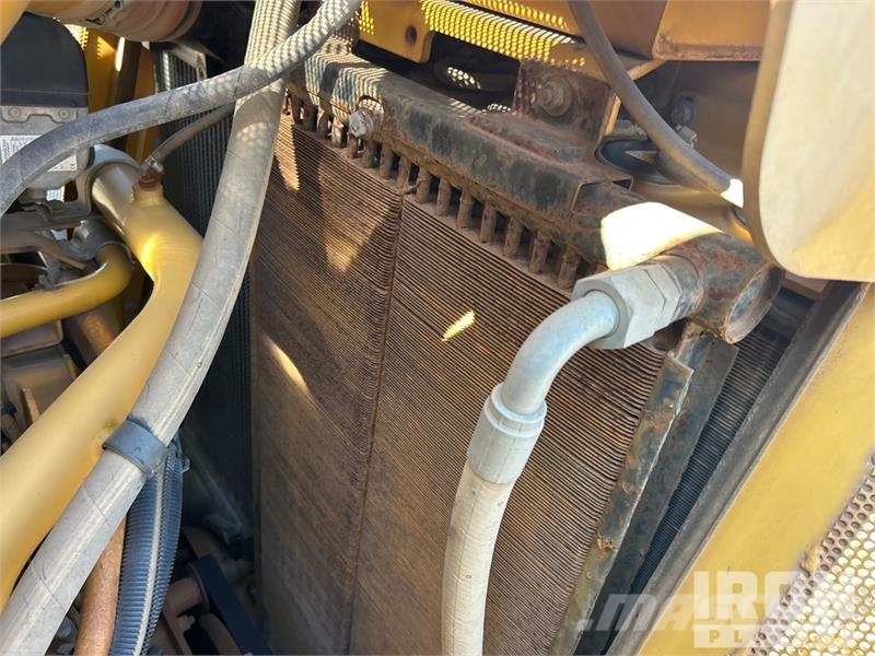 CAT 583T Bulldozers assentadores de tubos