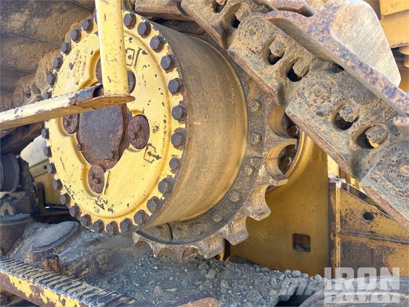 CAT 583T Csőfektető dózerek