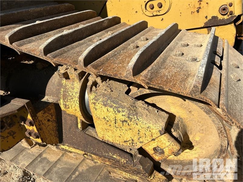 CAT 583T Csőfektető dózerek