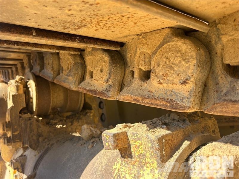 CAT 583T Csőfektető dózerek